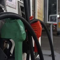 Petrobras reajusta em 12% o preço da gasolina nas refinarias a partir desta quinta-feira